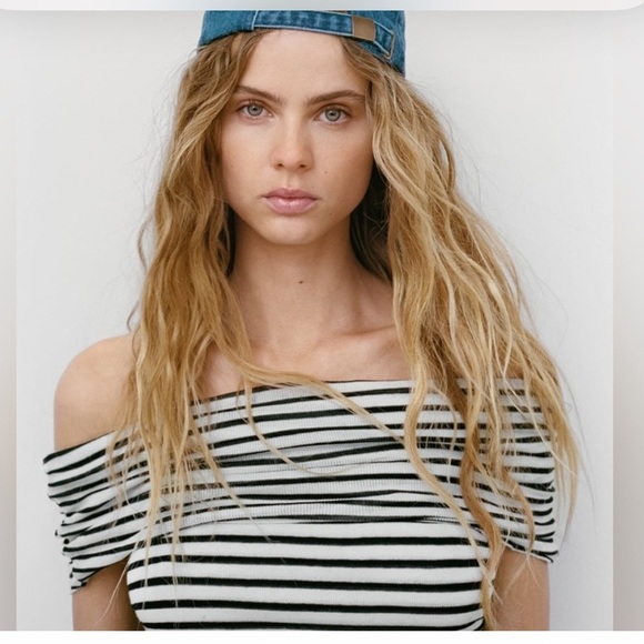 NWT Zara Stripe RUCHED OFF-THE-SHOULDER TOP. Size Medium - Picture 6 of 6
